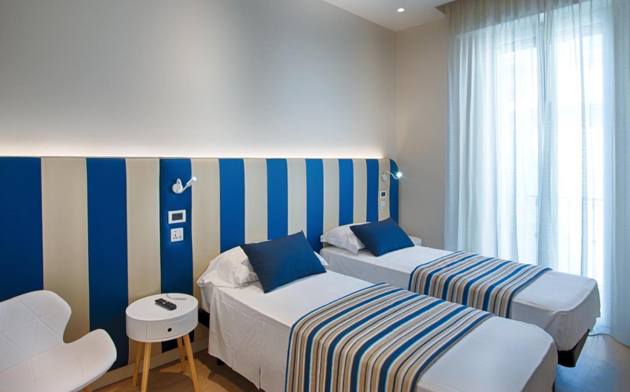 Hotel Agostini เบลลาเรีย-อีเจอา มารีนา ภายนอก รูปภาพ