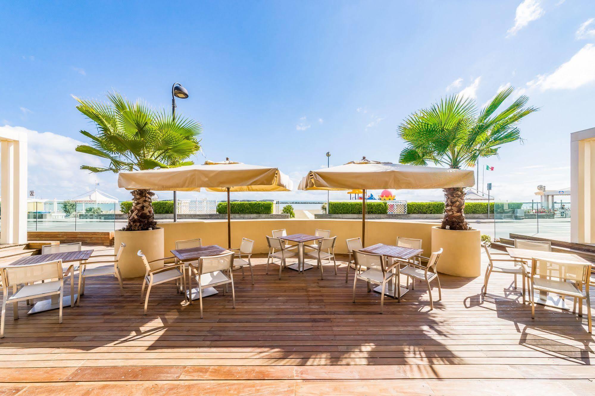 Hotel Agostini เบลลาเรีย-อีเจอา มารีนา ภายนอก รูปภาพ